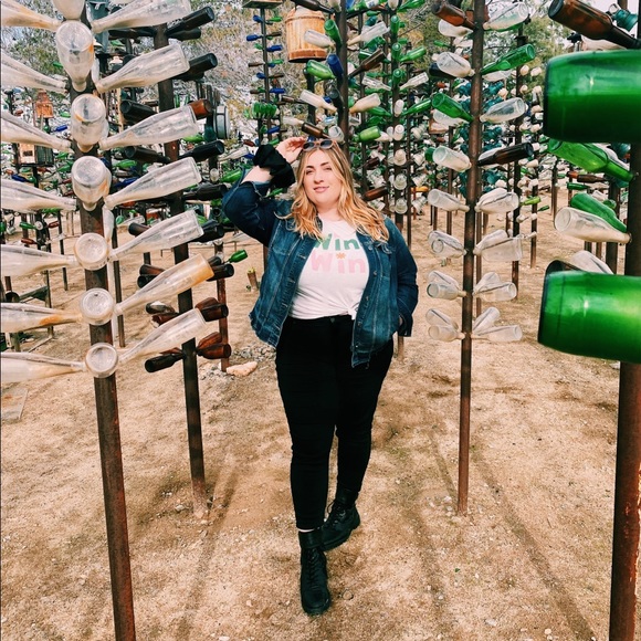 Meet your Posher, Baret - Picture 1 of 8